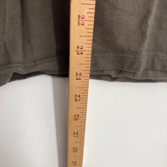 Goodie Two Sleeves Hangry Hippo Tee Graphic Humor Gray Women’s Size Small - Picture 6 of 6